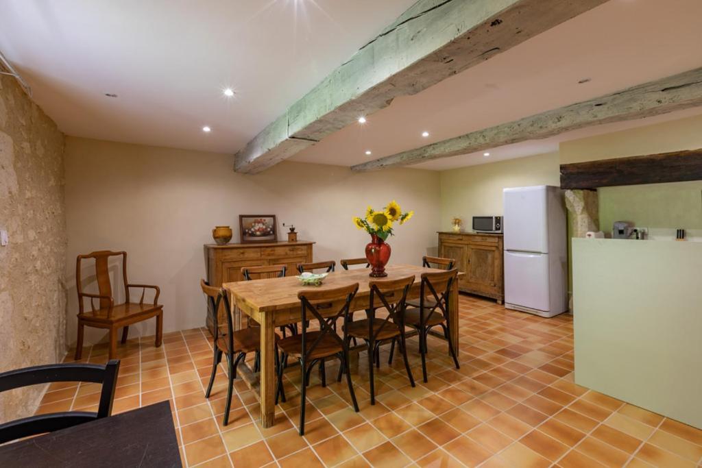 Domaine De Laplan Bed and Breakfast Cezan Εξωτερικό φωτογραφία