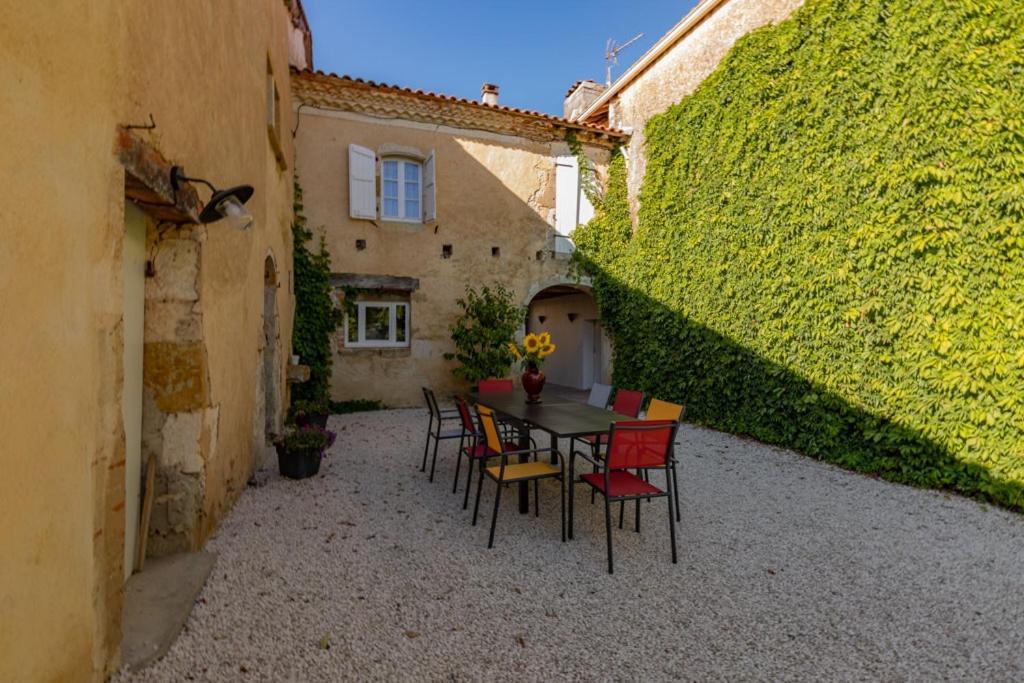 Domaine De Laplan Bed and Breakfast Cezan Εξωτερικό φωτογραφία